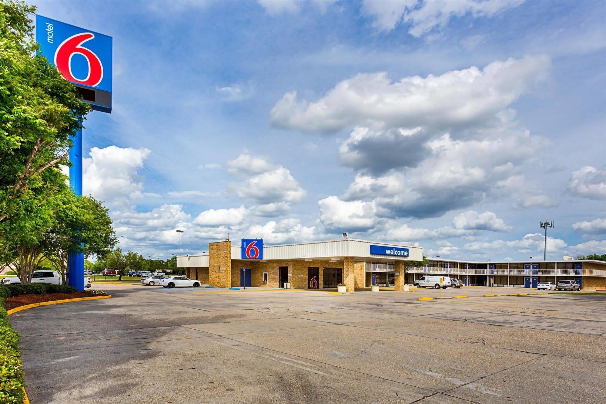 Motel 6 Baton Rouge Southeast Prairieville Bagian luar foto