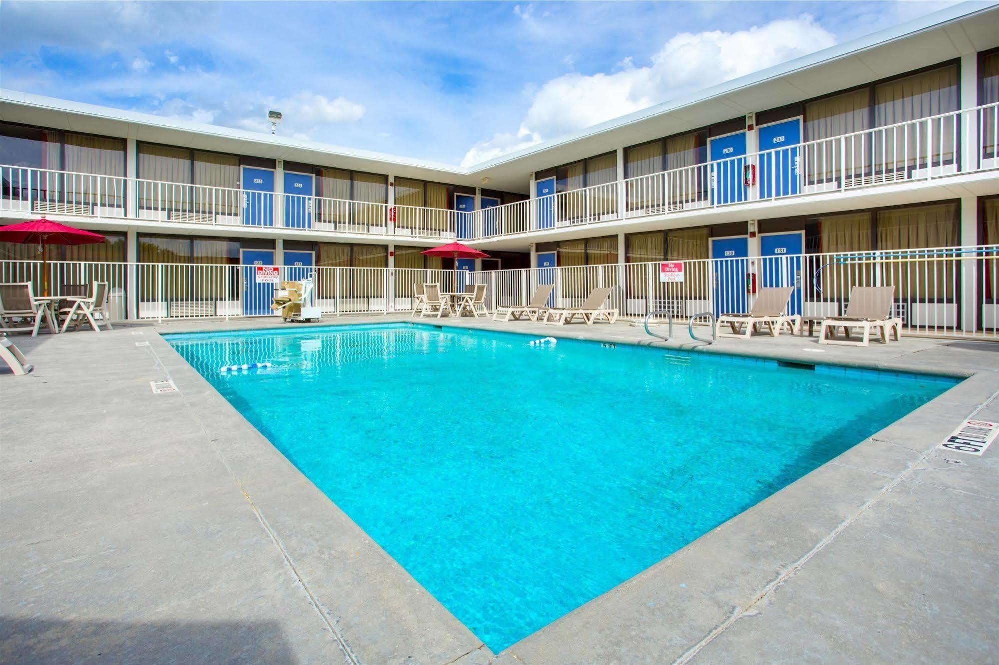 Motel 6 Baton Rouge Southeast Prairieville Bagian luar foto